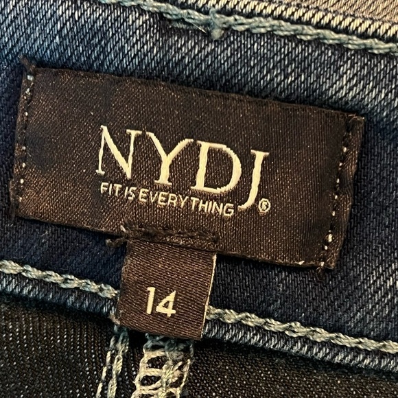 NYDJ Marilyn Straight Crop Jeans Stretch Denim Tencel Lift Tuck Light Wash SZ 14 - Picture 2 of 9